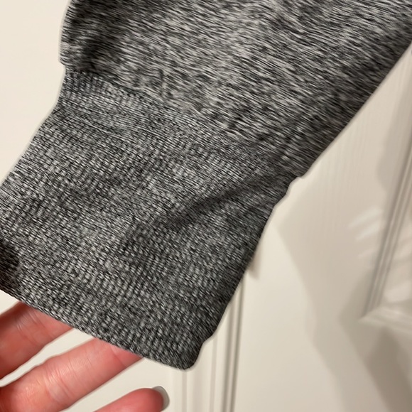 NWT Z by Zella layering too - Picture 2 of 6